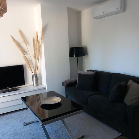Appartement Independant Dans Une Villa Miramas Bagian luar foto